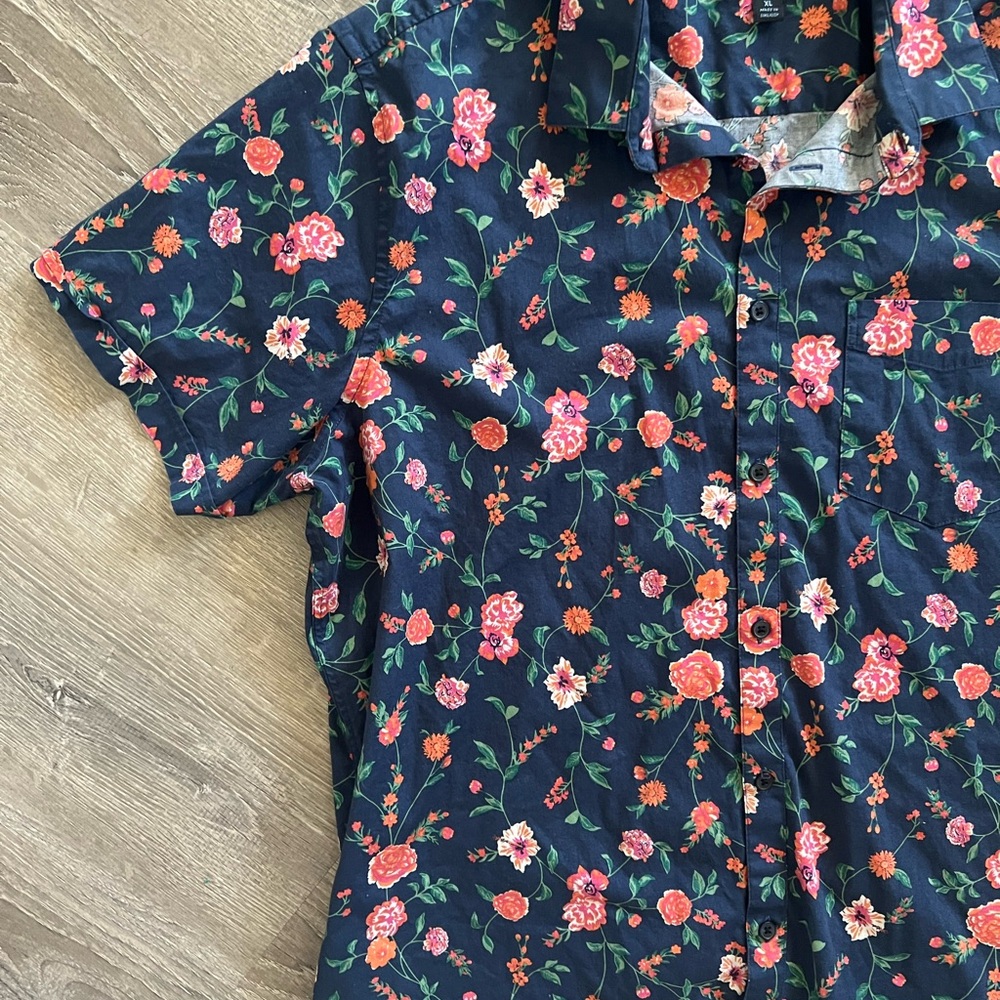 Mark Anthony Slim Fit Aloha Shirt - Size XL | Sharp & Stylish!